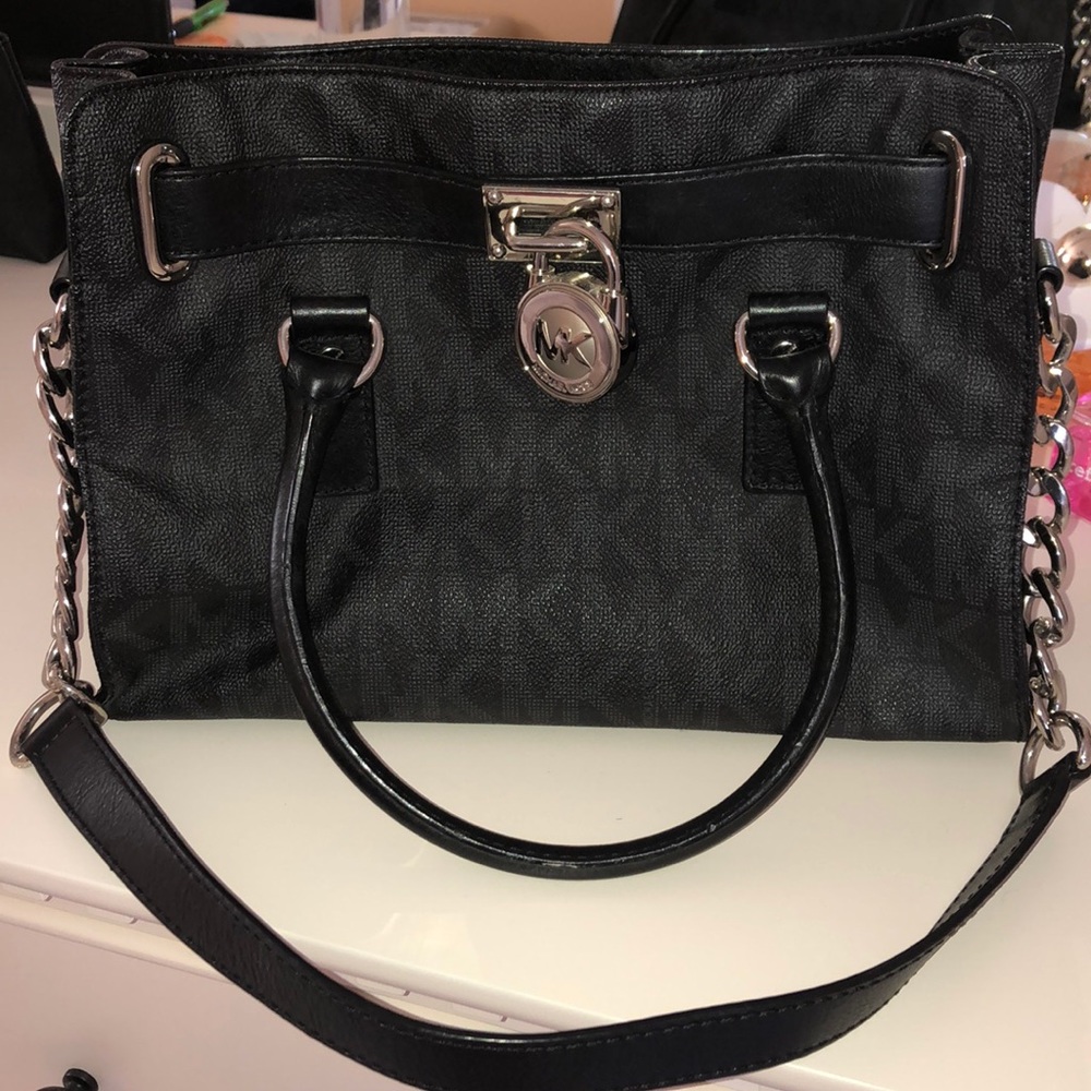 LIKE NEW Authentic Michael Kors Bag - Picture 2 of 7